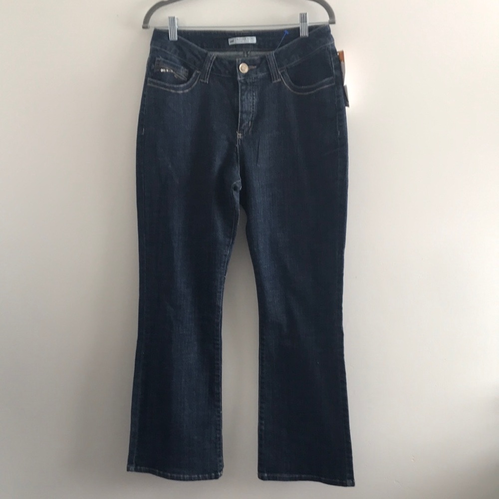 Lee, Women’s Size 12 Short - Slender Secret lower on the waist Jeans